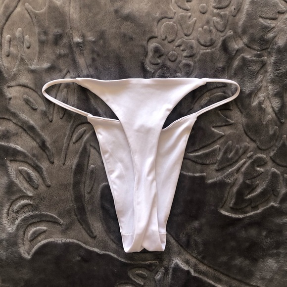 2 piece swimsuit - Picture 5 of 8